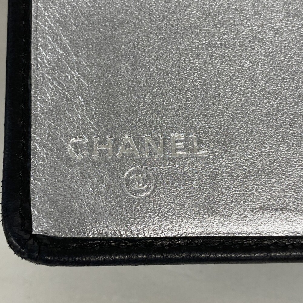 CHANEL Black Lambskin Leather Wallet - Picture 4 of 8